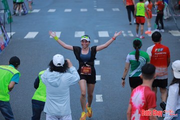 BƯỚC CHẠY CHÀO XUÂN THÀNH PHỐ QUẢNG NGÃI 2024 - Ảnh #1251649
