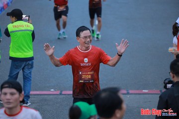 BƯỚC CHẠY CHÀO XUÂN THÀNH PHỐ QUẢNG NGÃI 2024 - Ảnh #1251512