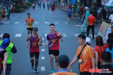 BƯỚC CHẠY CHÀO XUÂN THÀNH PHỐ QUẢNG NGÃI 2024 - Ảnh #1251266