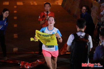 BƯỚC CHẠY CHÀO XUÂN THÀNH PHỐ QUẢNG NGÃI 2024 - Ảnh #1241654