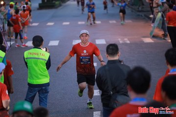 BƯỚC CHẠY CHÀO XUÂN THÀNH PHỐ QUẢNG NGÃI 2024 - Ảnh #1250399