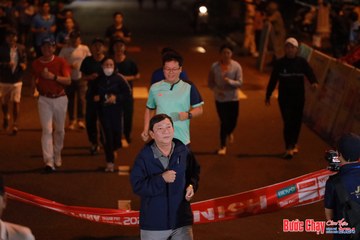 BƯỚC CHẠY CHÀO XUÂN THÀNH PHỐ QUẢNG NGÃI 2024 - Ảnh #1239699