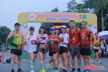 BƯỚC CHẠY CHÀO XUÂN THÀNH PHỐ QUẢNG NGÃI 2024 - Ảnh #1221772