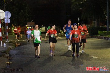BƯỚC CHẠY CHÀO XUÂN THÀNH PHỐ QUẢNG NGÃI 2024 - Ảnh #1225147