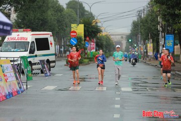 BƯỚC CHẠY CHÀO XUÂN THÀNH PHỐ QUẢNG NGÃI 2024 - Ảnh #1237387