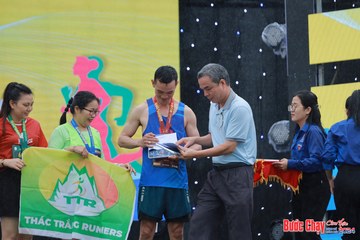 BƯỚC CHẠY CHÀO XUÂN THÀNH PHỐ QUẢNG NGÃI 2024 - Ảnh #1233076