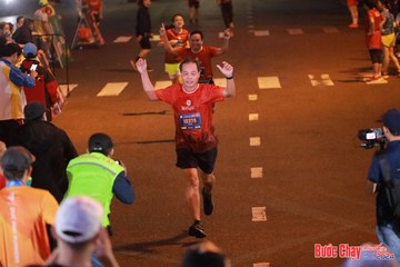 BƯỚC CHẠY CHÀO XUÂN THÀNH PHỐ QUẢNG NGÃI 2024 - Ảnh #1249087