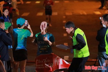 BƯỚC CHẠY CHÀO XUÂN THÀNH PHỐ QUẢNG NGÃI 2024 - Ảnh #1242827