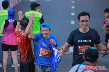 BƯỚC CHẠY CHÀO XUÂN THÀNH PHỐ QUẢNG NGÃI 2024 - Ảnh #1251134