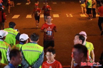 BƯỚC CHẠY CHÀO XUÂN THÀNH PHỐ QUẢNG NGÃI 2024 - Ảnh #1248458