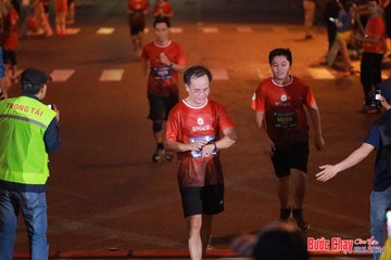 BƯỚC CHẠY CHÀO XUÂN THÀNH PHỐ QUẢNG NGÃI 2024 - Ảnh #1249136