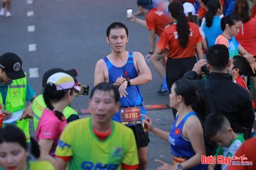 BƯỚC CHẠY CHÀO XUÂN THÀNH PHỐ QUẢNG NGÃI 2024 - Ảnh #1250948