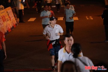BƯỚC CHẠY CHÀO XUÂN THÀNH PHỐ QUẢNG NGÃI 2024 - Ảnh #1240265
