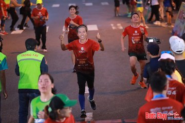 BƯỚC CHẠY CHÀO XUÂN THÀNH PHỐ QUẢNG NGÃI 2024 - Ảnh #1250025