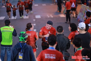 BƯỚC CHẠY CHÀO XUÂN THÀNH PHỐ QUẢNG NGÃI 2024 - Ảnh #1250198
