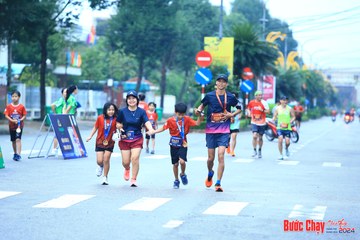 BƯỚC CHẠY CHÀO XUÂN THÀNH PHỐ QUẢNG NGÃI 2024 - Ảnh #1231348