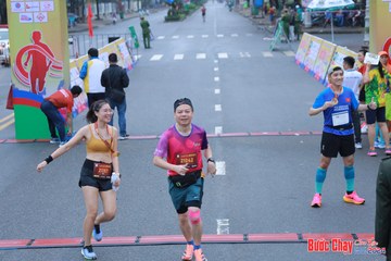 BƯỚC CHẠY CHÀO XUÂN THÀNH PHỐ QUẢNG NGÃI 2024 - Ảnh #1252189