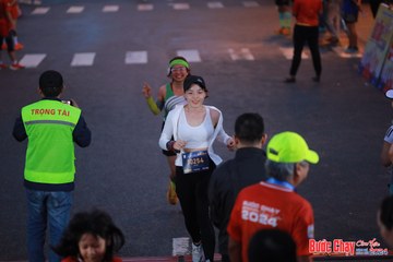 BƯỚC CHẠY CHÀO XUÂN THÀNH PHỐ QUẢNG NGÃI 2024 - Ảnh #1250285