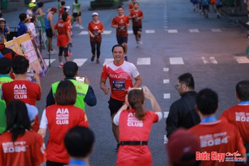 BƯỚC CHẠY CHÀO XUÂN THÀNH PHỐ QUẢNG NGÃI 2024 - Ảnh #1250447
