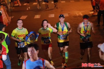BƯỚC CHẠY CHÀO XUÂN THÀNH PHỐ QUẢNG NGÃI 2024 - Ảnh #1248938