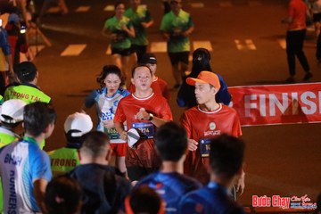 BƯỚC CHẠY CHÀO XUÂN THÀNH PHỐ QUẢNG NGÃI 2024 - Ảnh #1246483