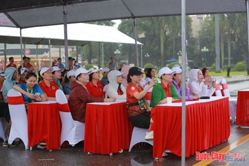BƯỚC CHẠY CHÀO XUÂN THÀNH PHỐ QUẢNG NGÃI 2024 - Ảnh #1235965