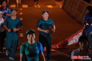 BƯỚC CHẠY CHÀO XUÂN THÀNH PHỐ QUẢNG NGÃI 2024 - Ảnh #1239597