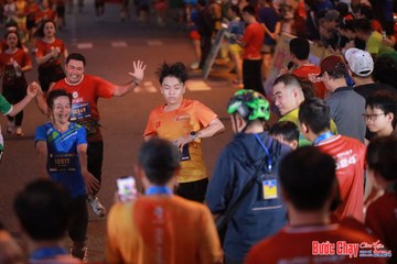 BƯỚC CHẠY CHÀO XUÂN THÀNH PHỐ QUẢNG NGÃI 2024 - Ảnh #1249567