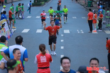 BƯỚC CHẠY CHÀO XUÂN THÀNH PHỐ QUẢNG NGÃI 2024 - Ảnh #1251573