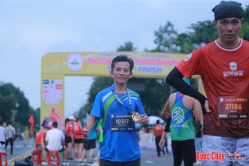 BƯỚC CHẠY CHÀO XUÂN THÀNH PHỐ QUẢNG NGÃI 2024 - Ảnh #1220998