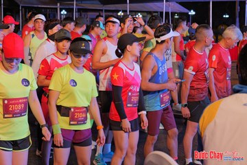 BƯỚC CHẠY CHÀO XUÂN THÀNH PHỐ QUẢNG NGÃI 2024 - Ảnh #1252511