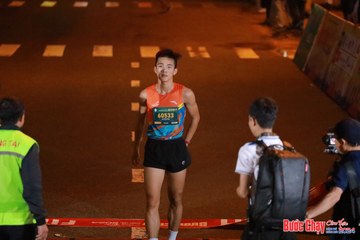 BƯỚC CHẠY CHÀO XUÂN THÀNH PHỐ QUẢNG NGÃI 2024 - Ảnh #1241445