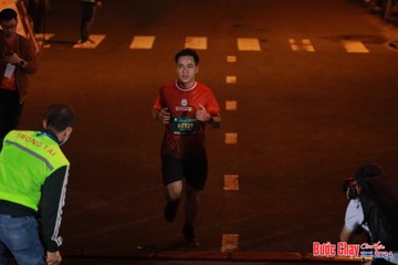 BƯỚC CHẠY CHÀO XUÂN THÀNH PHỐ QUẢNG NGÃI 2024 - Ảnh #1240956