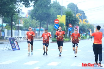 BƯỚC CHẠY CHÀO XUÂN THÀNH PHỐ QUẢNG NGÃI 2024 - Ảnh #1238290