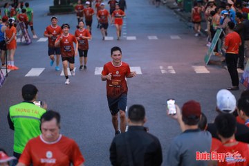 BƯỚC CHẠY CHÀO XUÂN THÀNH PHỐ QUẢNG NGÃI 2024 - Ảnh #1250504