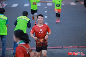 BƯỚC CHẠY CHÀO XUÂN THÀNH PHỐ QUẢNG NGÃI 2024 - Ảnh #1250994