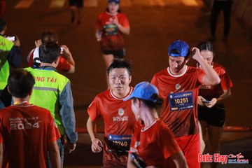 BƯỚC CHẠY CHÀO XUÂN THÀNH PHỐ QUẢNG NGÃI 2024 - Ảnh #1248520