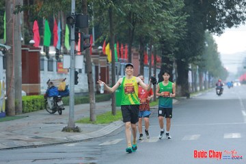 BƯỚC CHẠY CHÀO XUÂN THÀNH PHỐ QUẢNG NGÃI 2024 - Ảnh #1237259