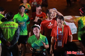 BƯỚC CHẠY CHÀO XUÂN THÀNH PHỐ QUẢNG NGÃI 2024 - Ảnh #1248143