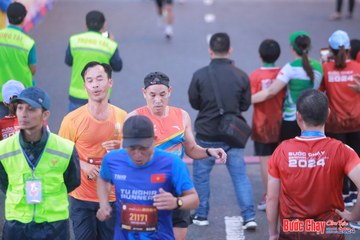 BƯỚC CHẠY CHÀO XUÂN THÀNH PHỐ QUẢNG NGÃI 2024 - Ảnh #1220529