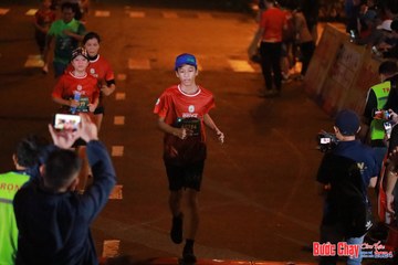 BƯỚC CHẠY CHÀO XUÂN THÀNH PHỐ QUẢNG NGÃI 2024 - Ảnh #1247430