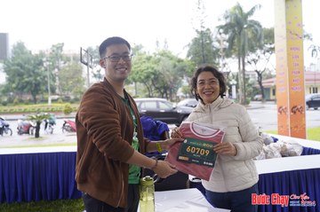 BƯỚC CHẠY CHÀO XUÂN THÀNH PHỐ QUẢNG NGÃI 2024 - Ảnh #1195019