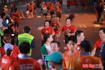 BƯỚC CHẠY CHÀO XUÂN THÀNH PHỐ QUẢNG NGÃI 2024 - Ảnh #1249580