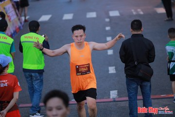 BƯỚC CHẠY CHÀO XUÂN THÀNH PHỐ QUẢNG NGÃI 2024 - Ảnh #1250771