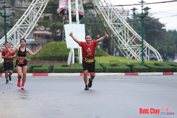 BƯỚC CHẠY CHÀO XUÂN THÀNH PHỐ QUẢNG NGÃI 2024 - Ảnh #1230638