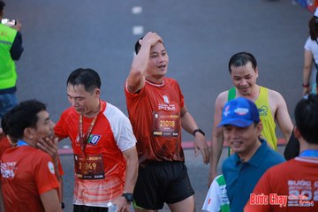 BƯỚC CHẠY CHÀO XUÂN THÀNH PHỐ QUẢNG NGÃI 2024 - Ảnh #1250901