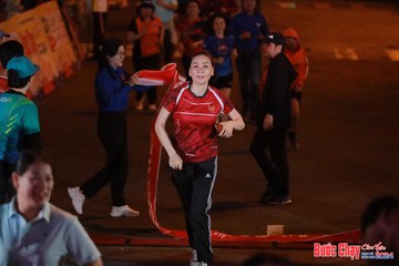 BƯỚC CHẠY CHÀO XUÂN THÀNH PHỐ QUẢNG NGÃI 2024 - Ảnh #1239942
