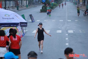 BƯỚC CHẠY CHÀO XUÂN THÀNH PHỐ QUẢNG NGÃI 2024 - Ảnh #1252340
