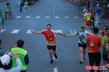BƯỚC CHẠY CHÀO XUÂN THÀNH PHỐ QUẢNG NGÃI 2024 - Ảnh #1251666