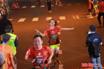 BƯỚC CHẠY CHÀO XUÂN THÀNH PHỐ QUẢNG NGÃI 2024 - Ảnh #1249103